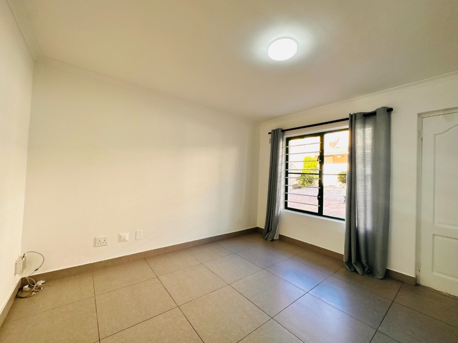 2 Bedroom Property for Sale in Table View Western Cape